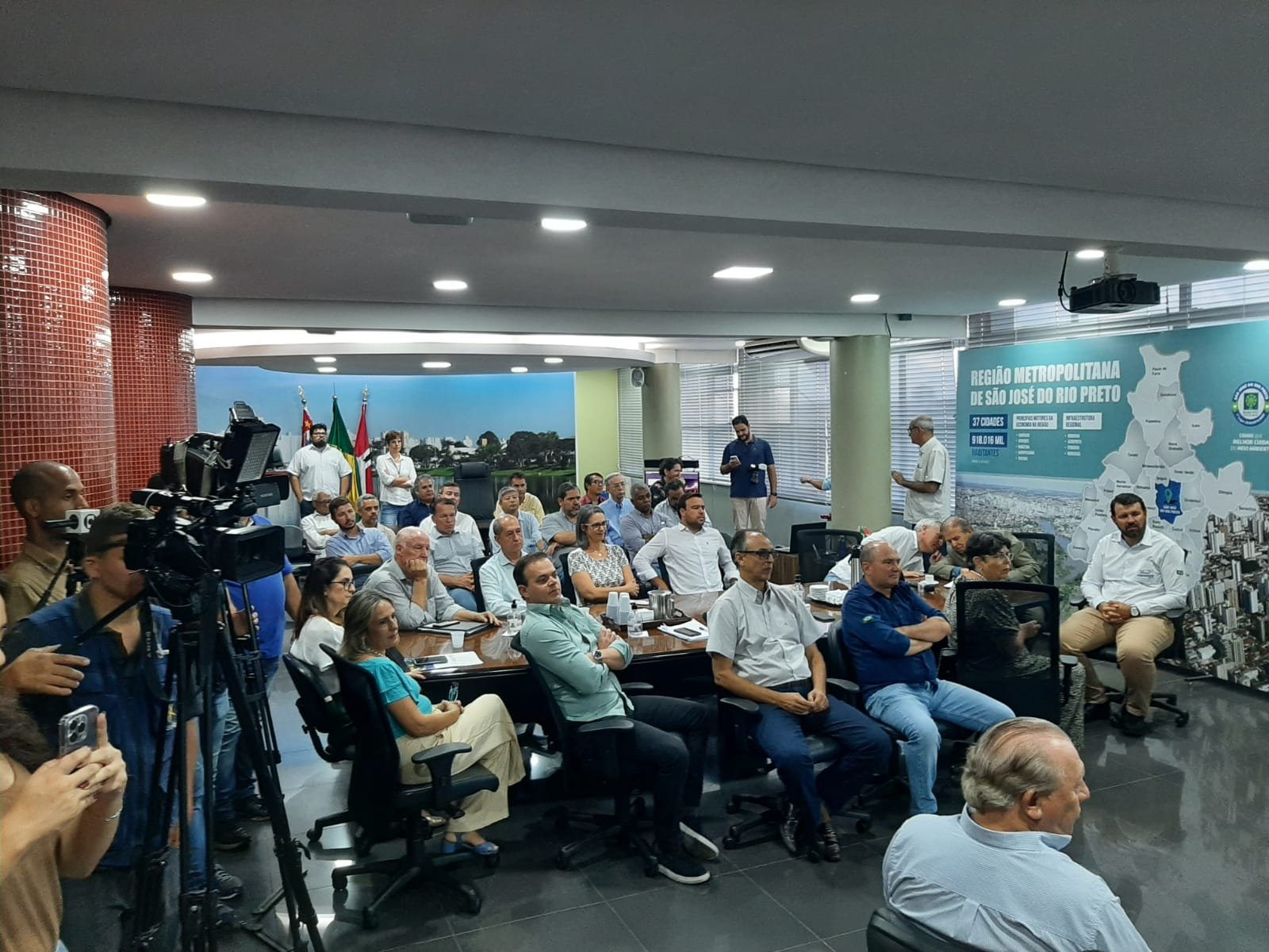 WhatsApp-Image-2023-03-24-at-23.35.33