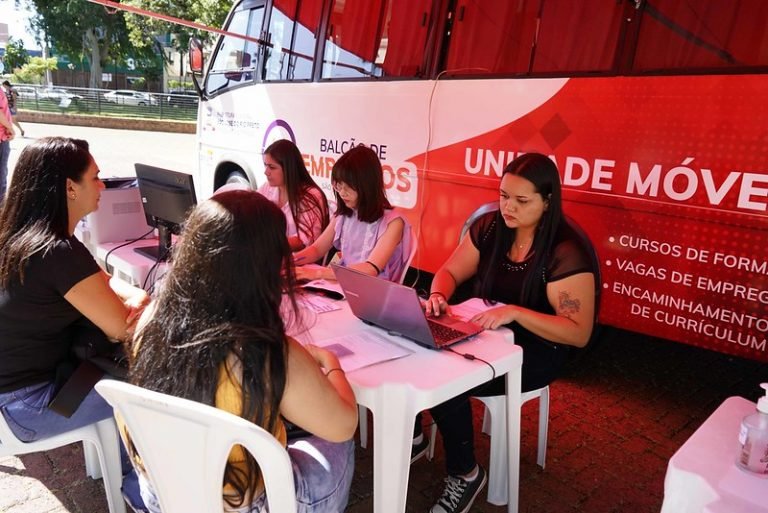 balcao_itinerante_fabricio_spatti-2-768x513