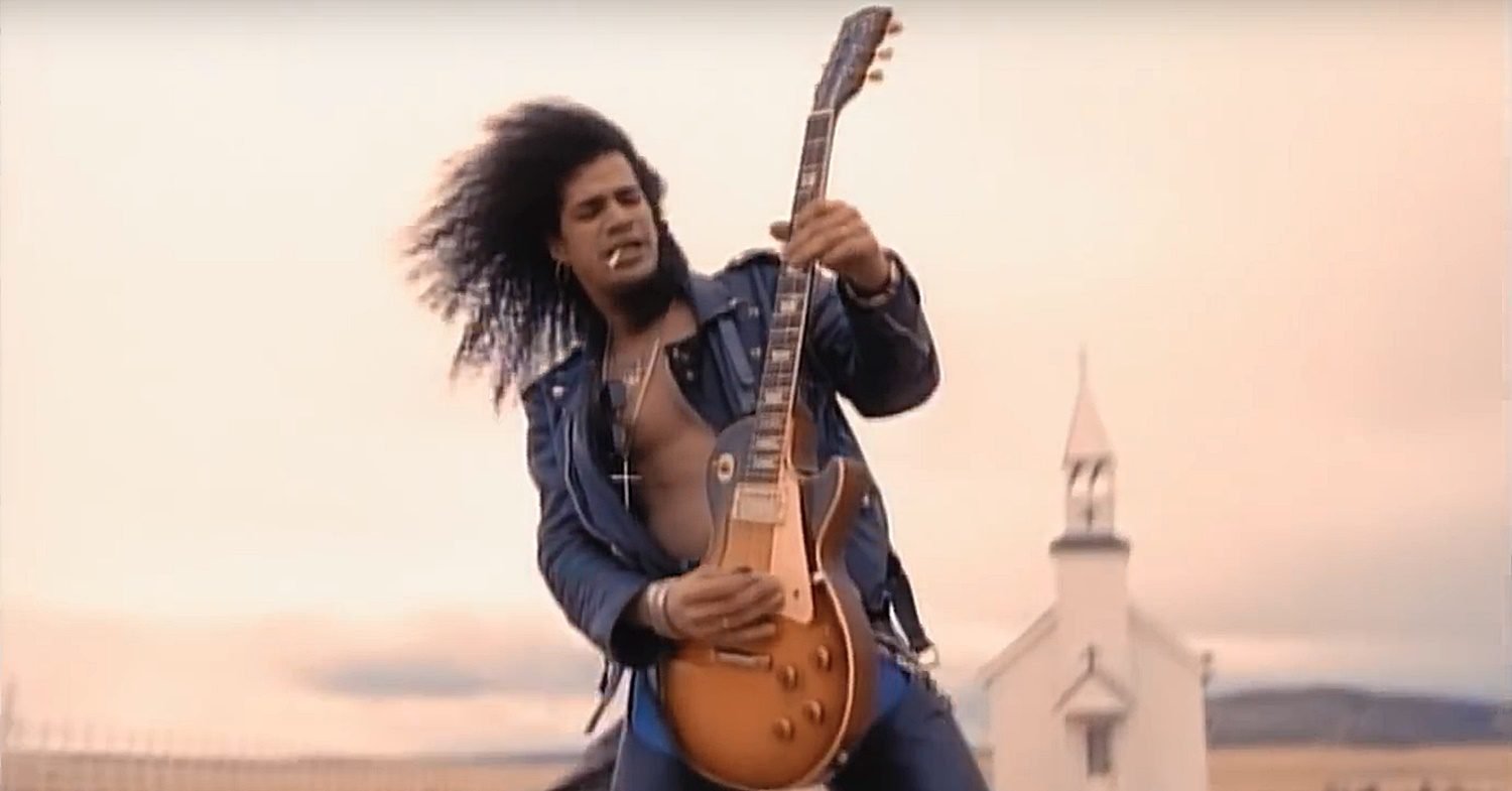 Guns-N-Roses-November-Rain-Slash