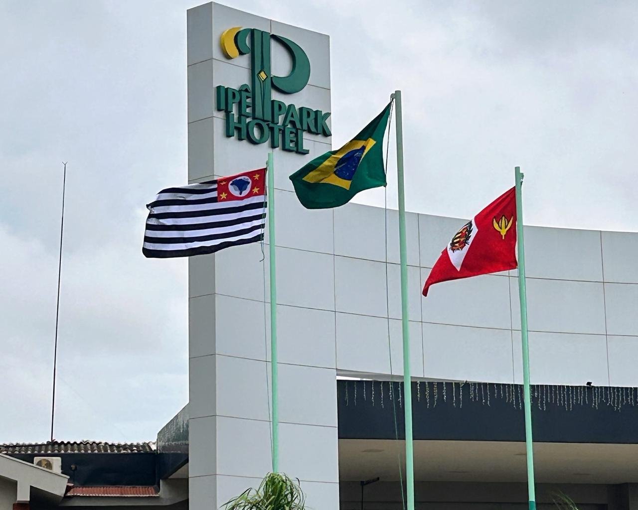 3e8b201c-acab-4a11-9e3f-cbc09512edb0