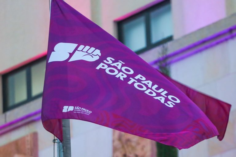 SP-Por-Todas-bandeira-768x512