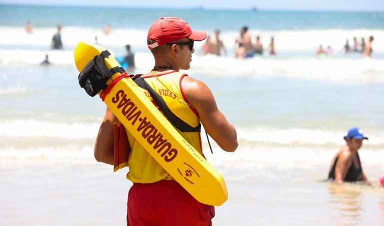 Salvamento-Bombeiros-1-e1768342712142-768x453