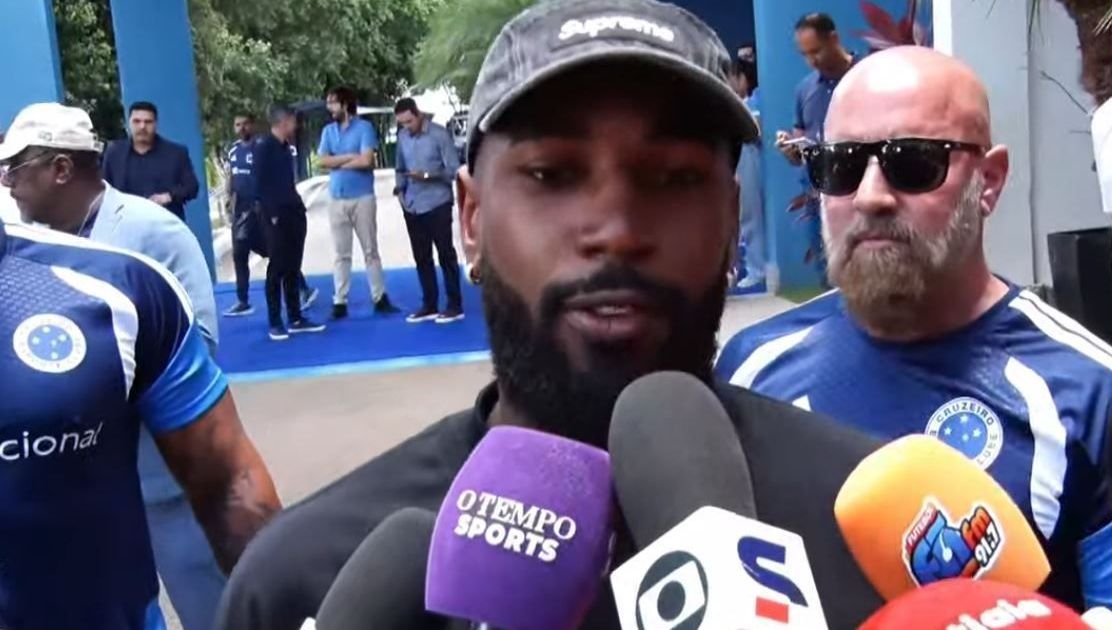 Gerson chega ao CT do Cruzeiro e fala com a imprensa  • Reprodução/Itatiaia