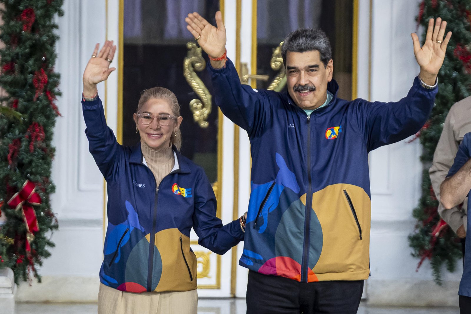 O ditador Nicolás Maduro e sua esposa, Cilia Flores, aguardam segunda audiência em 26 de março...
