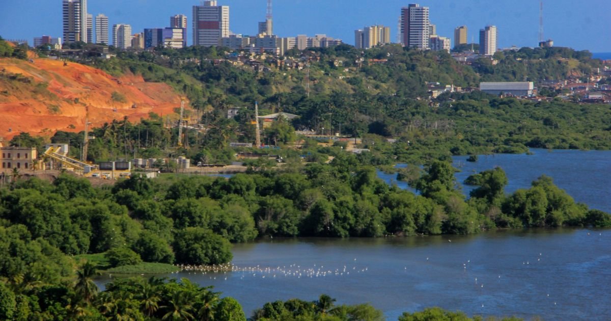Região do Mutange, em Maceió, onde a mina 18 está em processo acelerado de colapsar  • GUID...