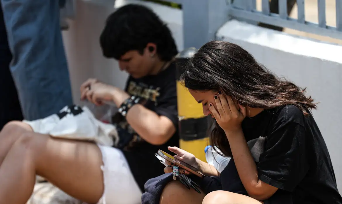 enem-mc_abr_16112025-8